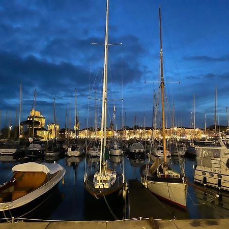 Apartment- La Rochelle Historic City Centre Buitenkant foto